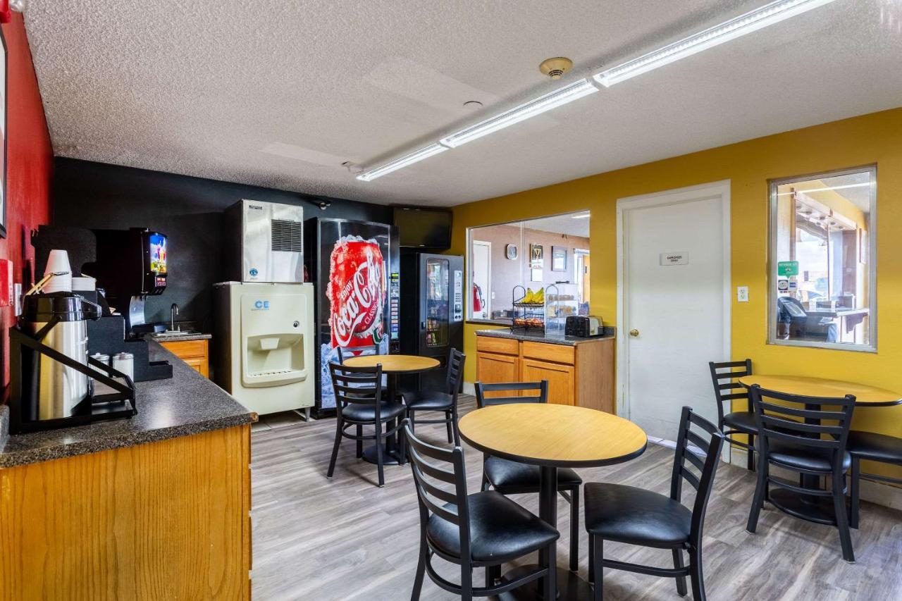 Econo Lodge Ґаллап Екстер'єр фото